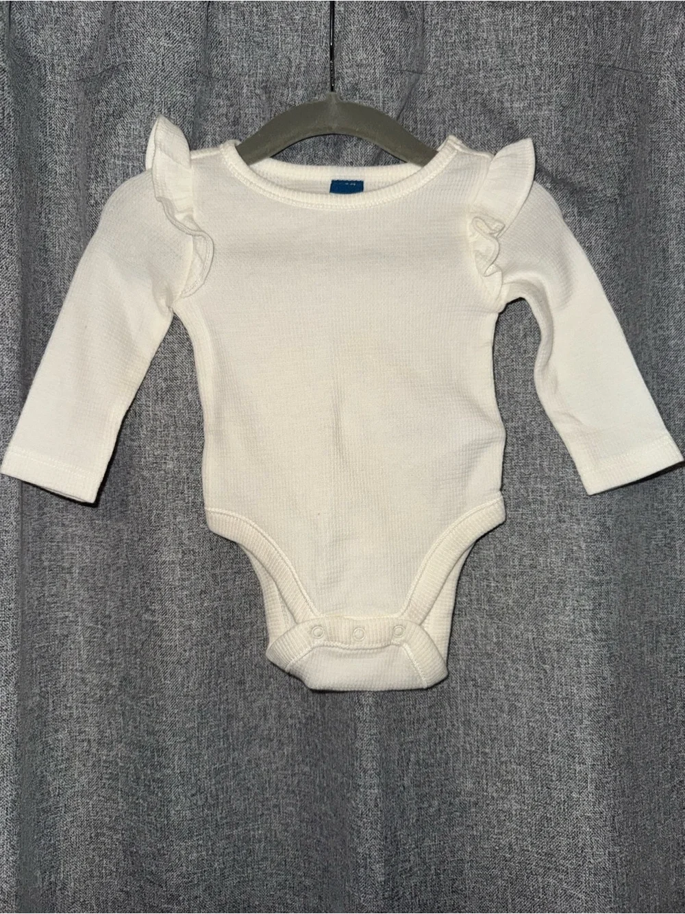 0-3m Bundle - Ruffle sleeves and Romper